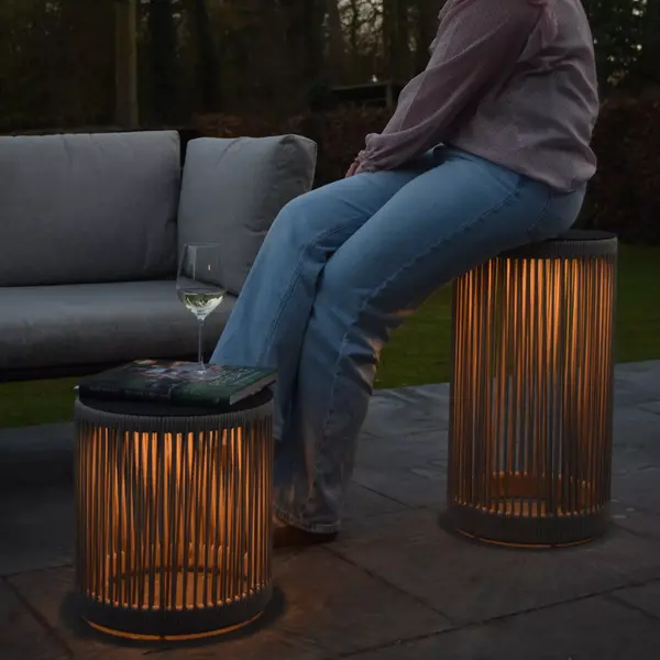 Lucide Oplaadbare, snoerloze, 3-staps dimbare vloerlamp Pingi met geïntegreerde LED