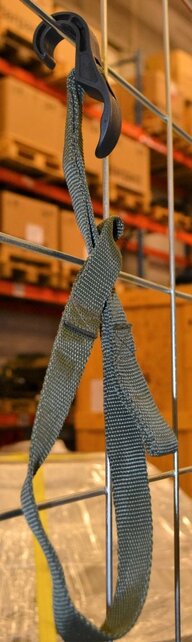 Sangle pour roll conteneur attache
