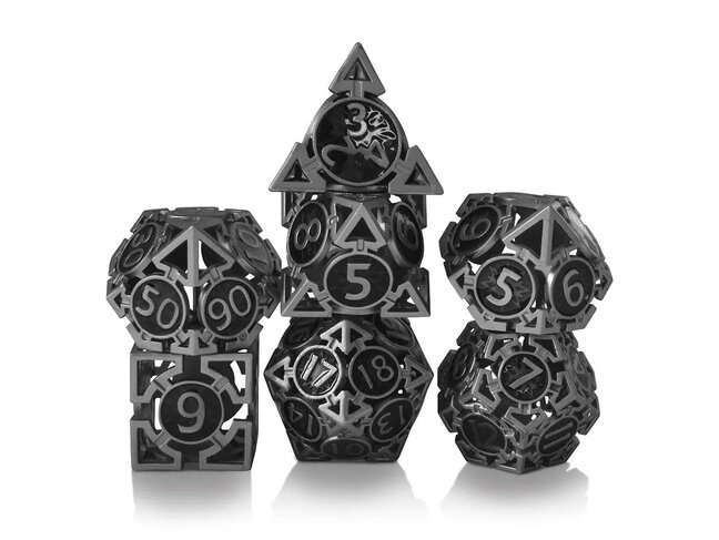 Würfelz Triangle Black with Silver - 7 Die Metal Set