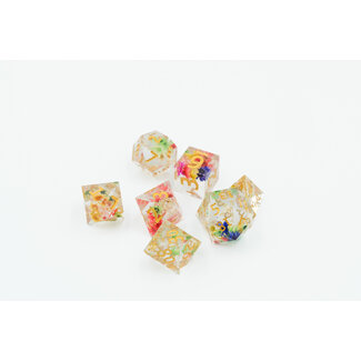 Würfelz Filling Dice Flower with Gold - 7 Die Sharp Edged Resin Set