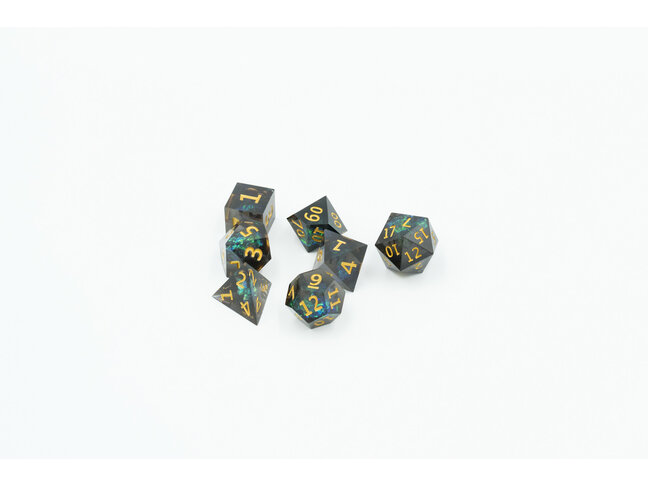 Würfelz Gold Foil Black with Gold - 7 Die Sharp Edged Resin Set