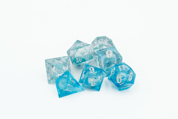 Würfelz Würfelz: Ocean Breeze Glitter - 7 Die Sharp Edged Resin Set