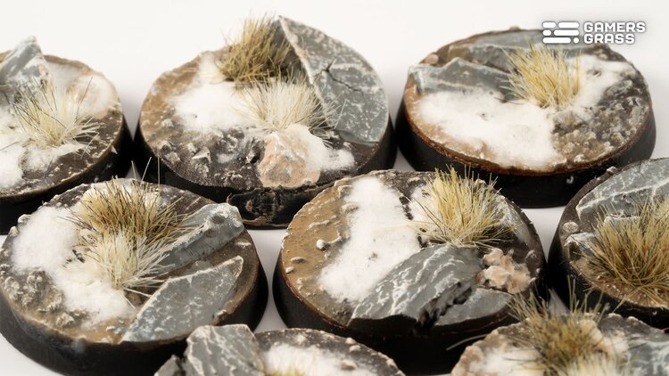 Gamers Grass GamersGrass: Bases - Winter - Round 28mm - Battle Ready (8)