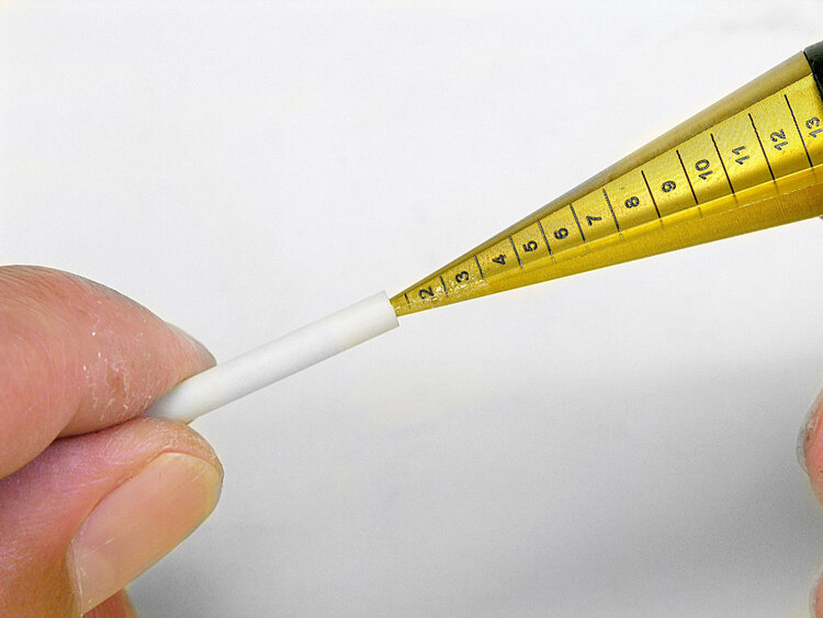 AK Interactive AK Interactive: Professional Universal Hollow Handle 0-14mm