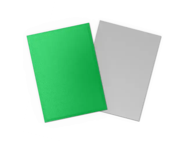 Dragon Shield Apple Green & Silver - Matte Dual Sleeves (100 Standard Size Sleeves)