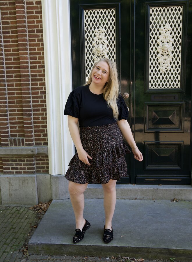 CARGOLITA SHORT FRILL SKIRT Black Flower
