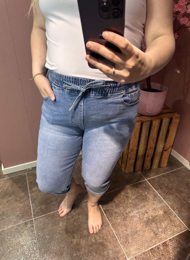 Capri jeans