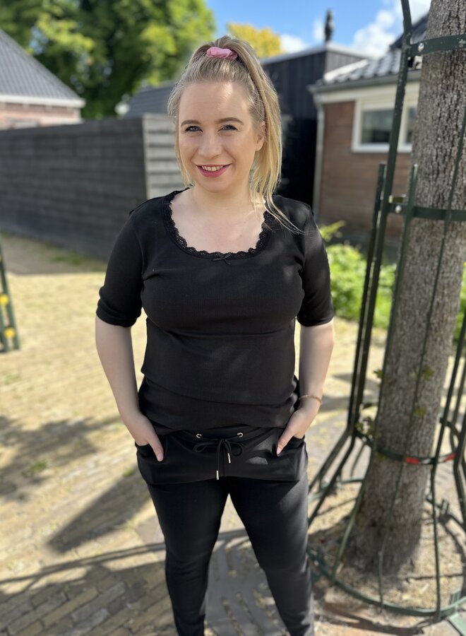 KCbritt T-Shirt 100121 Black Deep