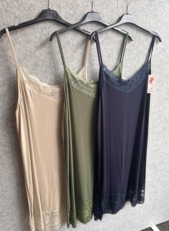 Jurk kant Simone (meerdere kleuren)