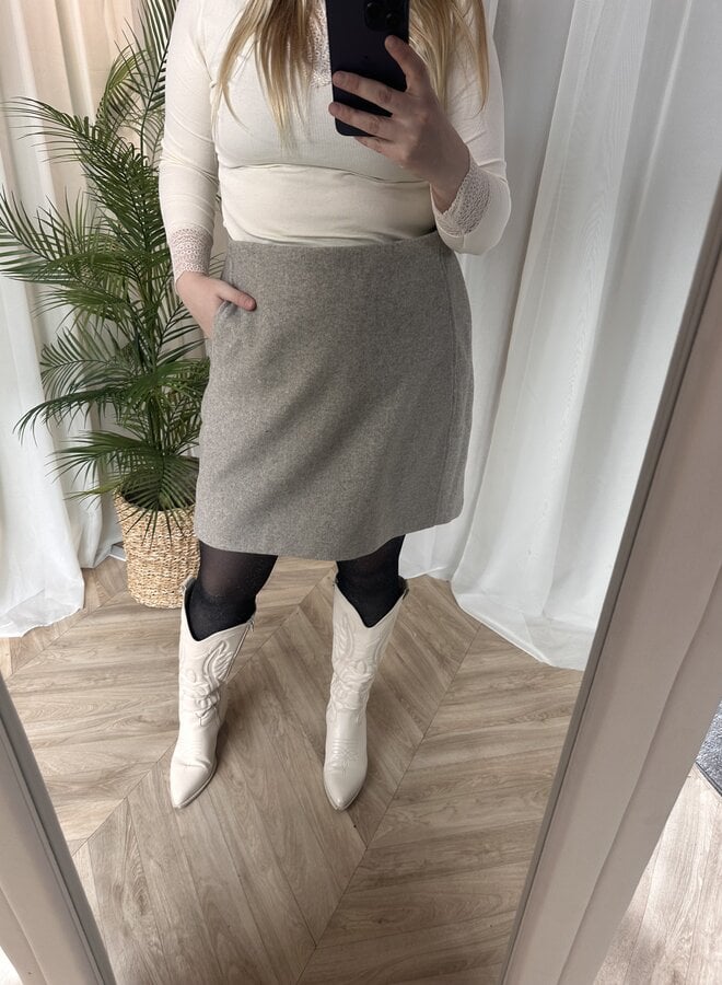 VMCFORTUNEALLISON SHORT SKIRT CUR Silver mink