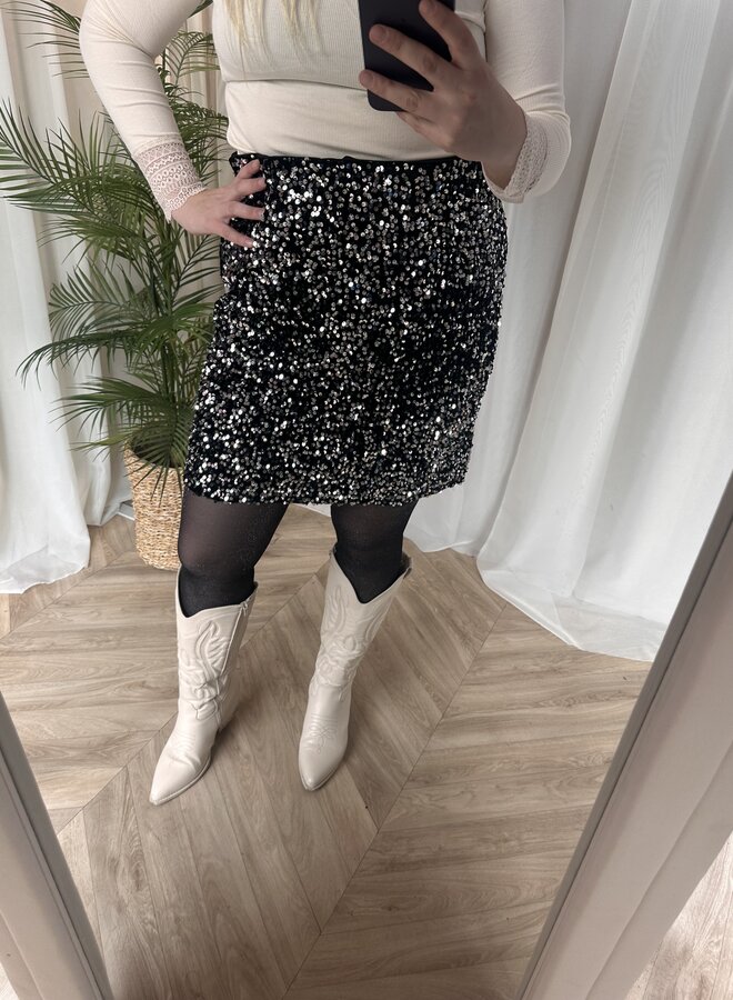VMCBELLA HW SHORT SQ SKIRT JRS GA CUR