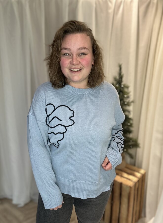 CARPETRA LS FLOWER EMB O-NECK CC KNT Soft Chambray/Navy blaze