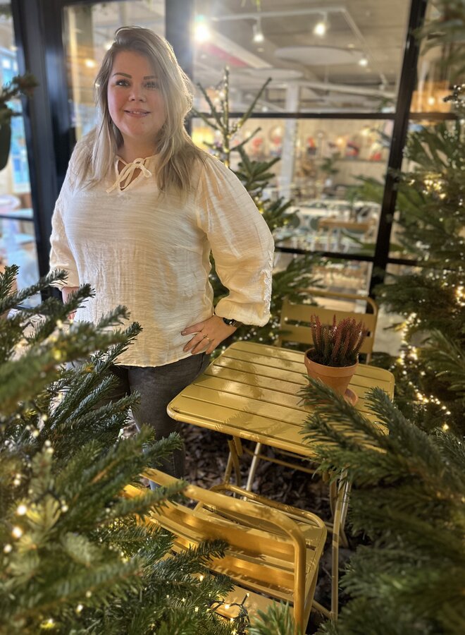 CARLANNE LS EMB TOP WVN Sandshell