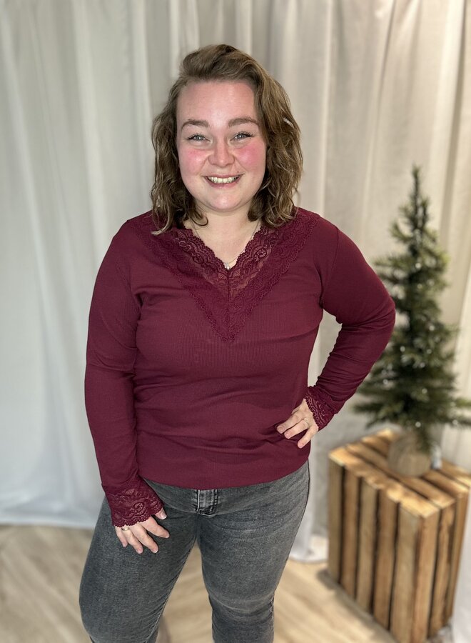 Top met kant Ella (Meerdere kleuren)