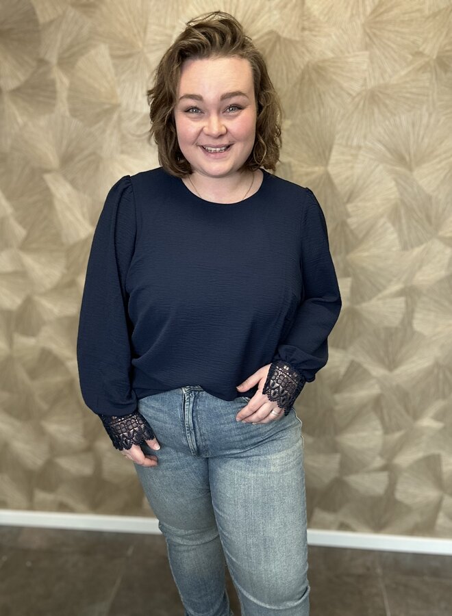 VMCALVA LACE LS O-NECK TOP WVN GA CUR Navy Blazer