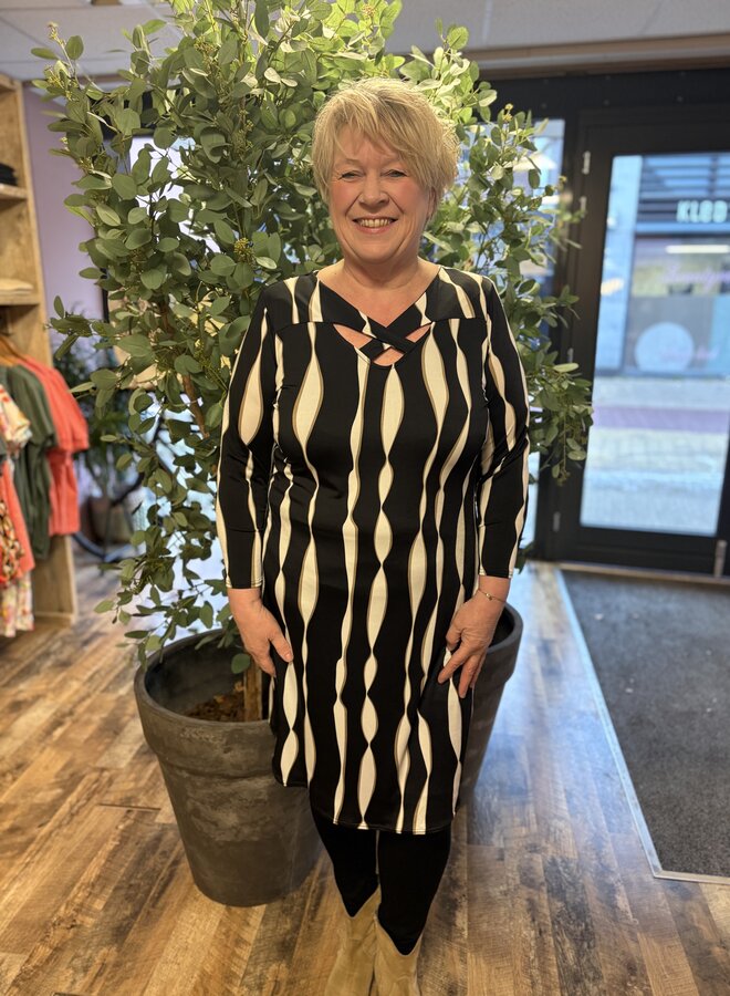 Jurk C-9061 Majorieke