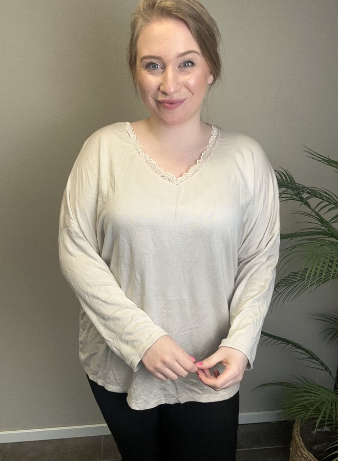 Shirt met kanten hals Hester