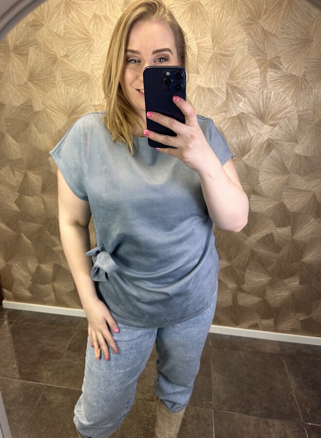 VMBELLA SS FAUX SUEDE KNOT TOP JRS CUR Skywriting