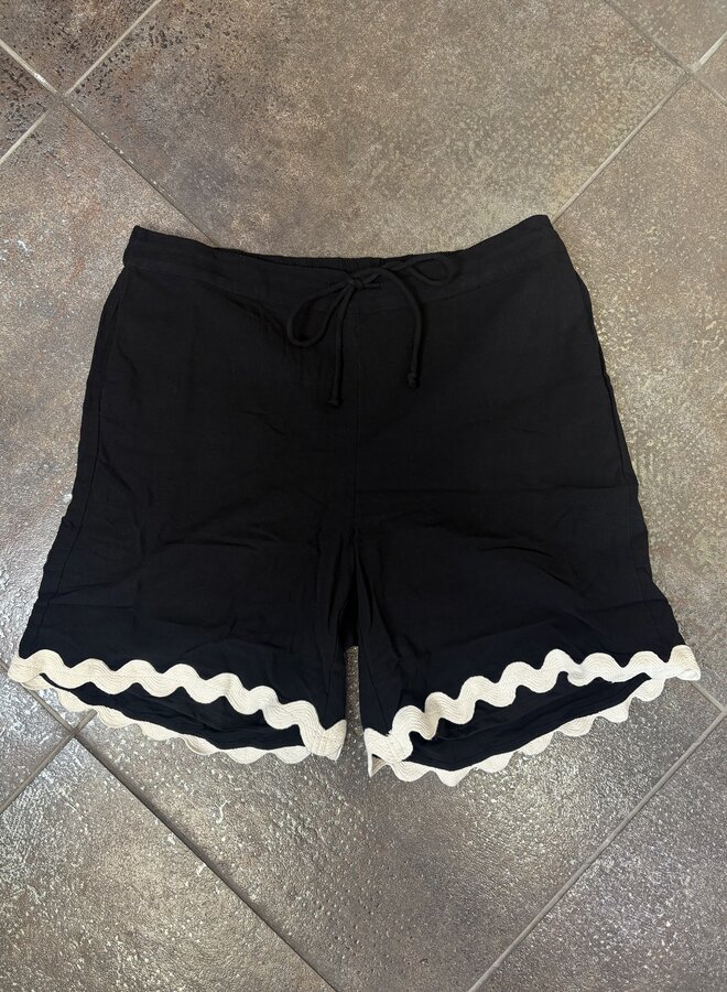 VMCJENNA H/W SHORTS WVN BTQ GA CUR Black/Birch scal