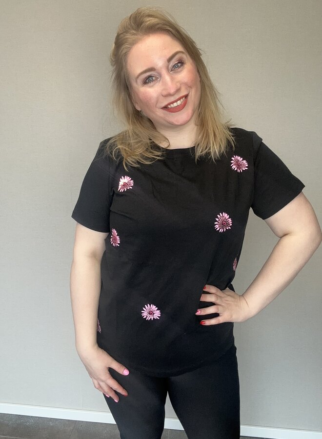 CARSIHA LIFE SS REG TEE JRS Black/FLEUR AOP