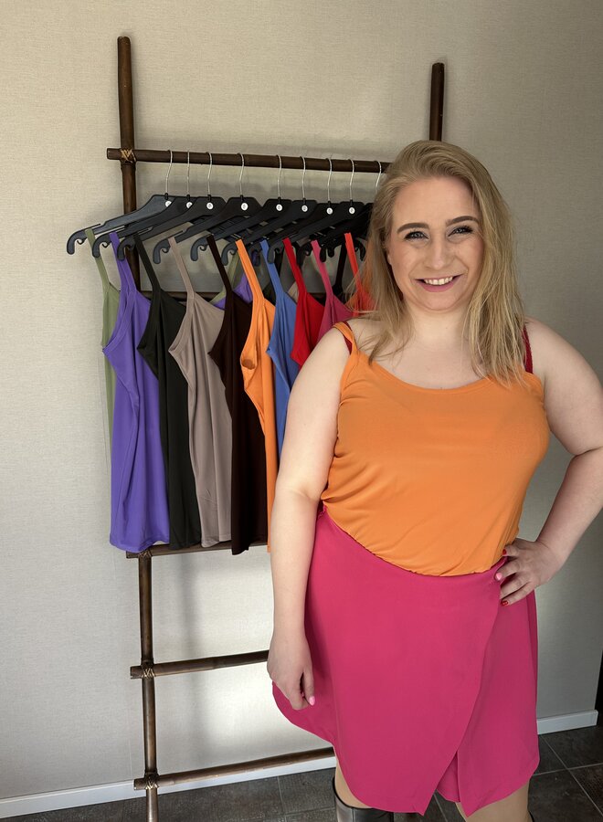 Nynke haar favoriete top A-5003 (meerdere kleuren)'