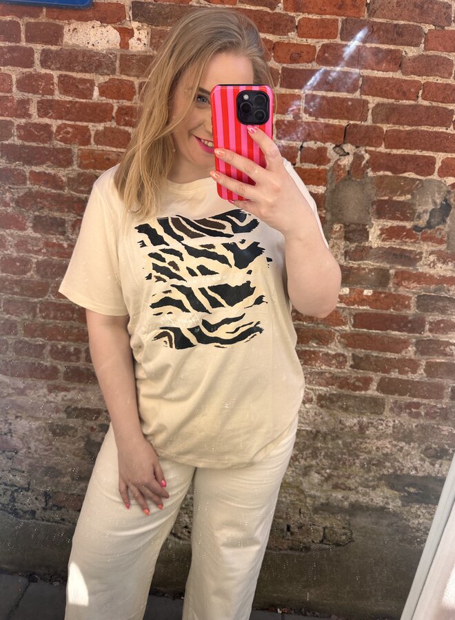 CARBOOSTERY SS REG TEE JRS Birch/GRAPHIC AN