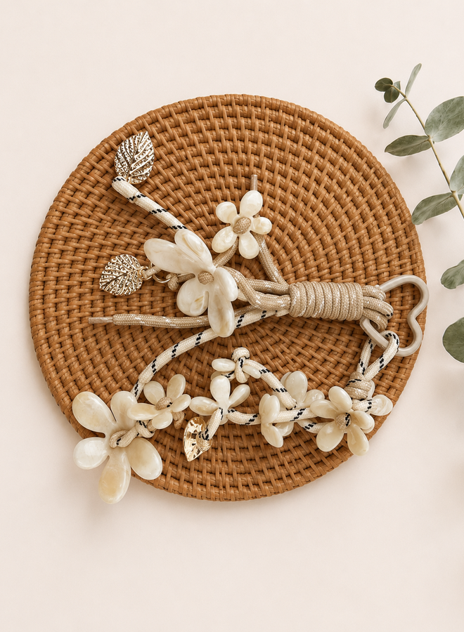 Sleutelhanger Bloesem beige