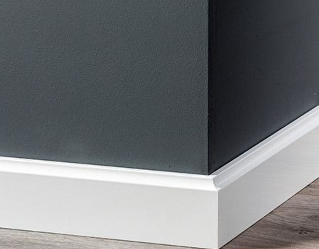 MDF Plint Retro 70x15 Gelakt RAL 9010 Vochtwerend MDF Plint Retro 70x15 Gelakt RAL 9010 Vochtwerend