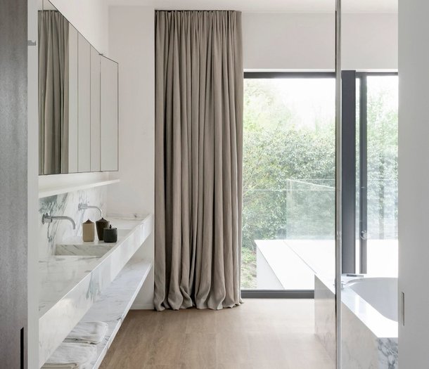 COREtec COREtec Essentials 1800 Highlands Oak LVP 615 Rigid Core Click PVC COREtec COREtec Essentials 1800 Highlands Oak LVP 615 Rigid Core Click PVC