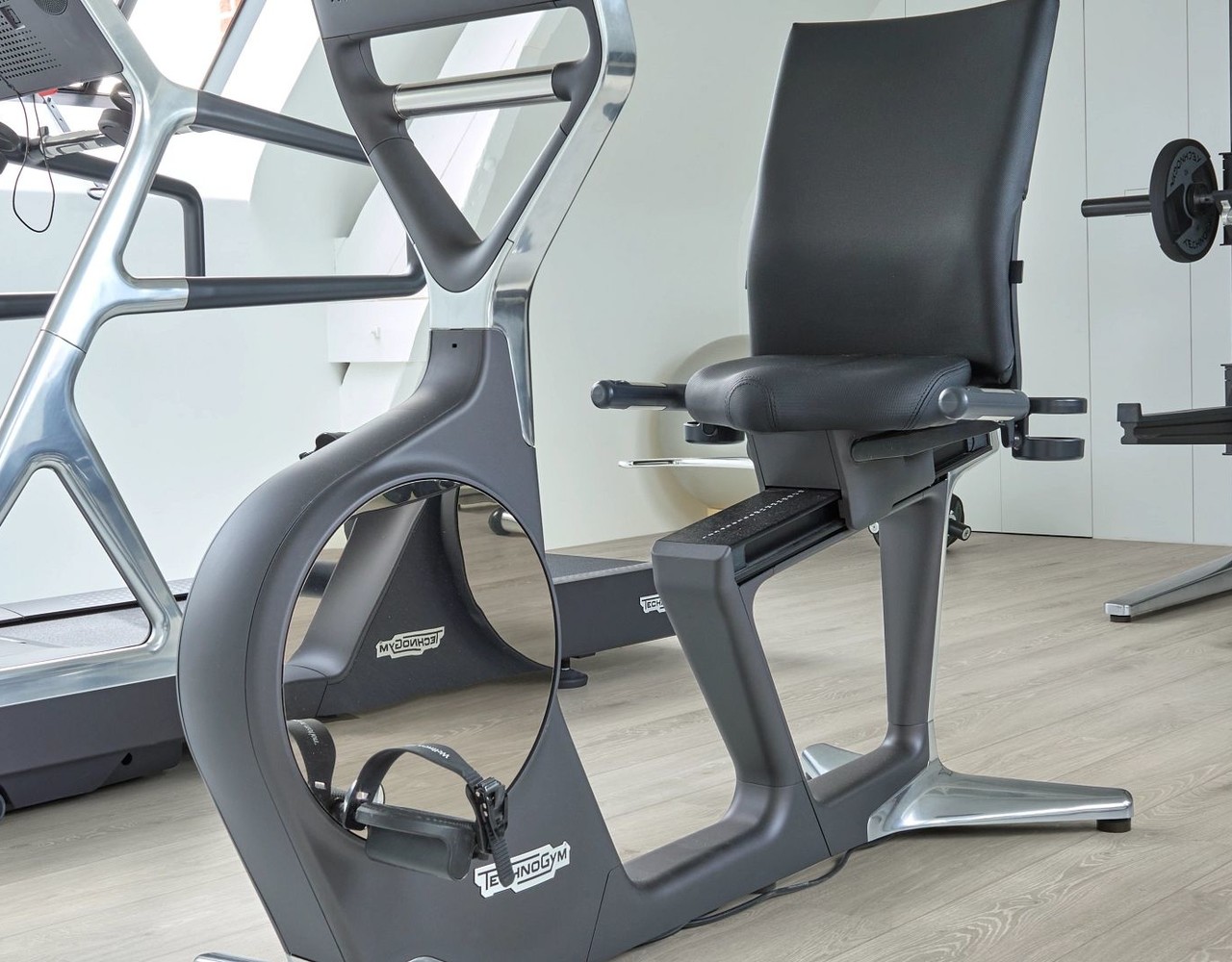 COREtec COREtec Essentials 1500+ Boston Oak LVRE 1992 Rigid Core Click PVC COREtec COREtec Essentials 1500+ Boston Oak LVRE 1992 Rigid Core Click PVC