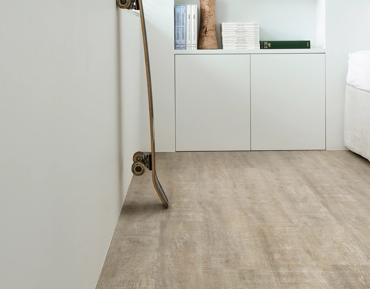 COREtec COREtec Essentials 1200 Nantucket Oak LVP 211 Rigid Core Click PVC COREtec COREtec Essentials 1200 Nantucket Oak LVP 211 Rigid Core Click PVC