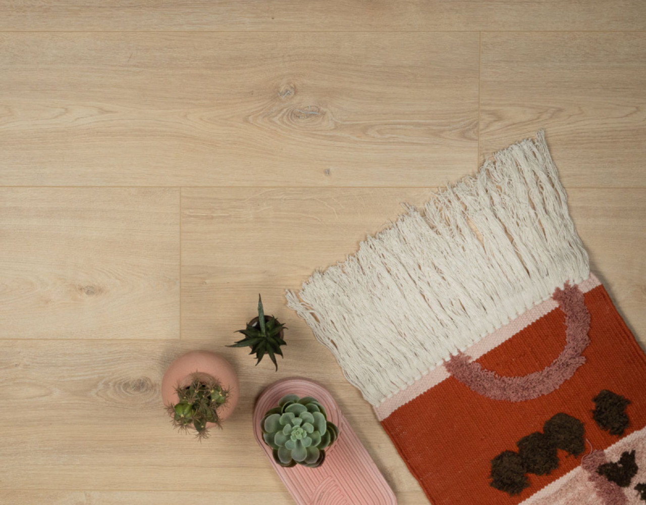 Douwes Dekker Elegant Extra Lange Plank Komijn 4V Laminaat Douwes Dekker Elegant Extra Lange Plank Komijn 4V Laminaat