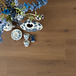 Douwes Dekker Krachtig Solide Brede Plank Oregano 4V Laminaat Douwes Dekker Krachtig Solide Brede Plank Oregano 4V Laminaat