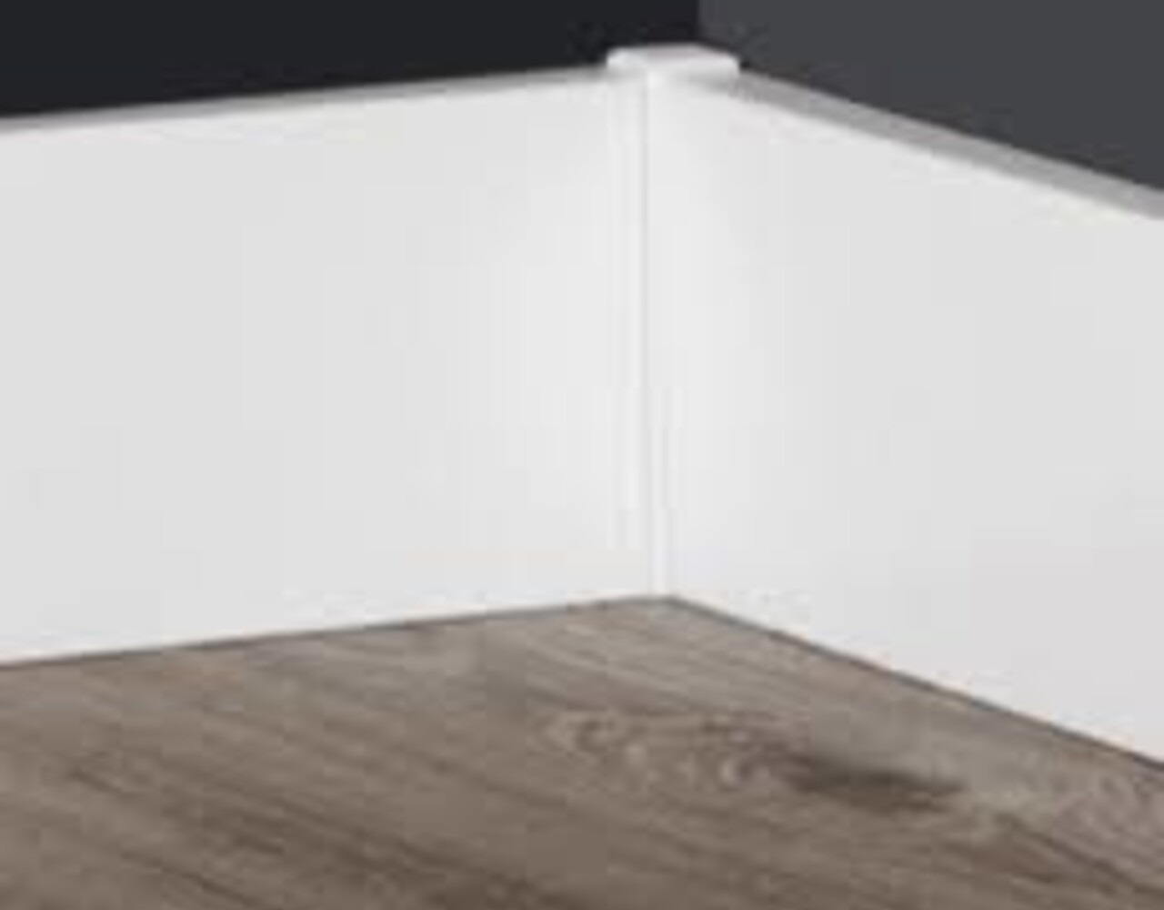 Hoek/eindstuk t.b.v. MDF Plint RAL 9016 150x18 Vochtwerend Hoek/eindstuk t.b.v. MDF Plint RAL 9016 150x18 Vochtwerend