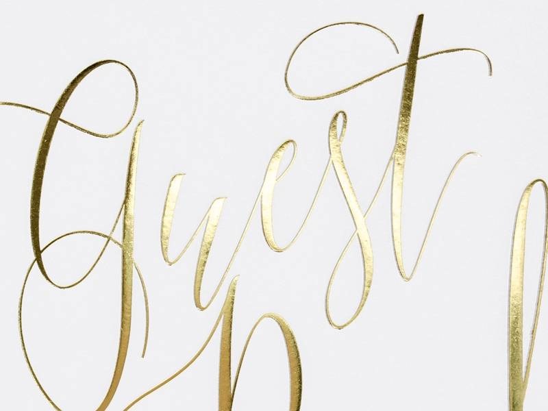 Gastenboek wit met gouden letters 22 pagina's