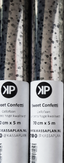 Cadeaupapier cellofaan met zwarte confetti