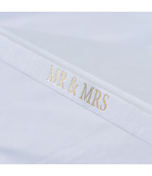 Gastenboek | wit met gouden papierranden