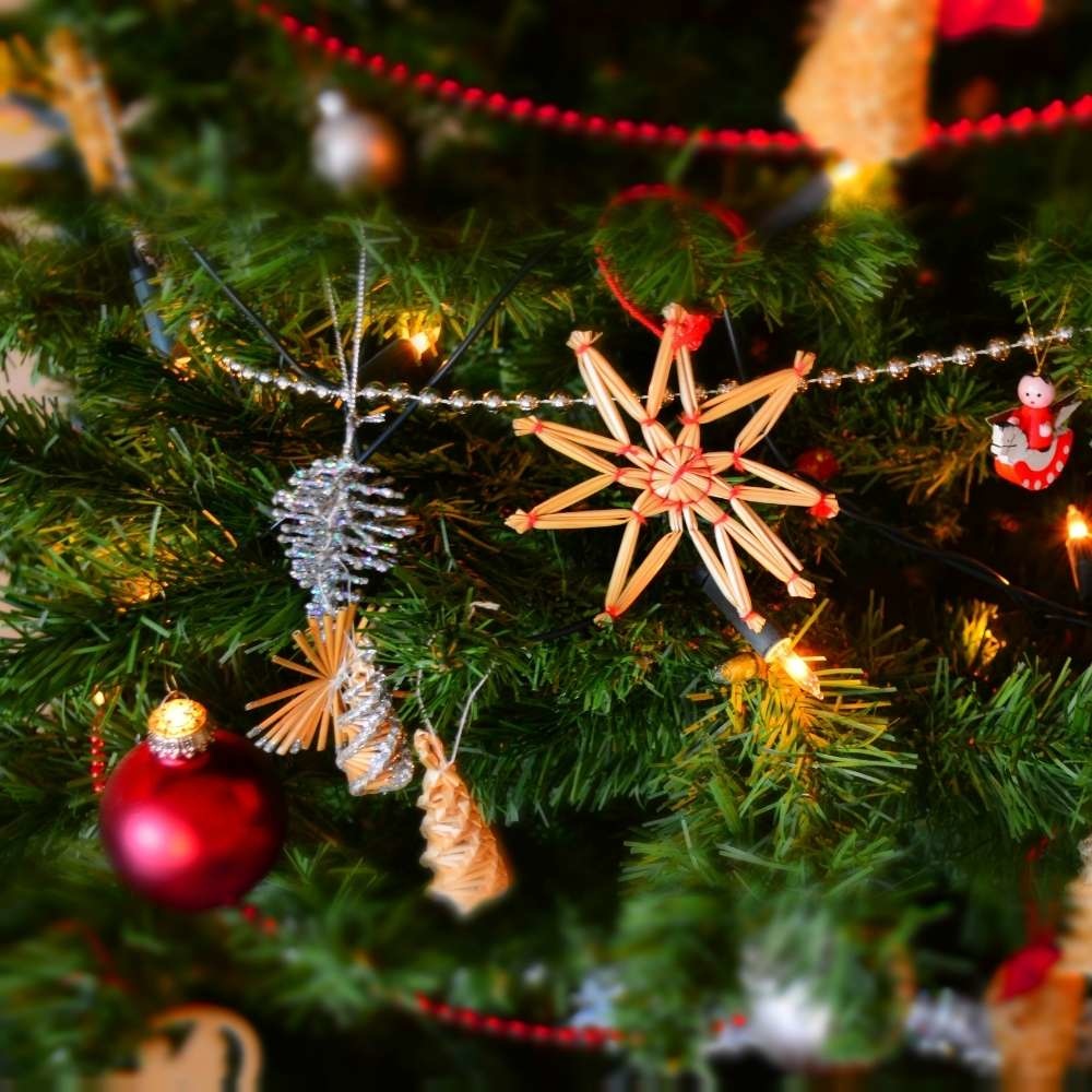 Kerstslinger lametta | glanzend donkerrood | 270cm