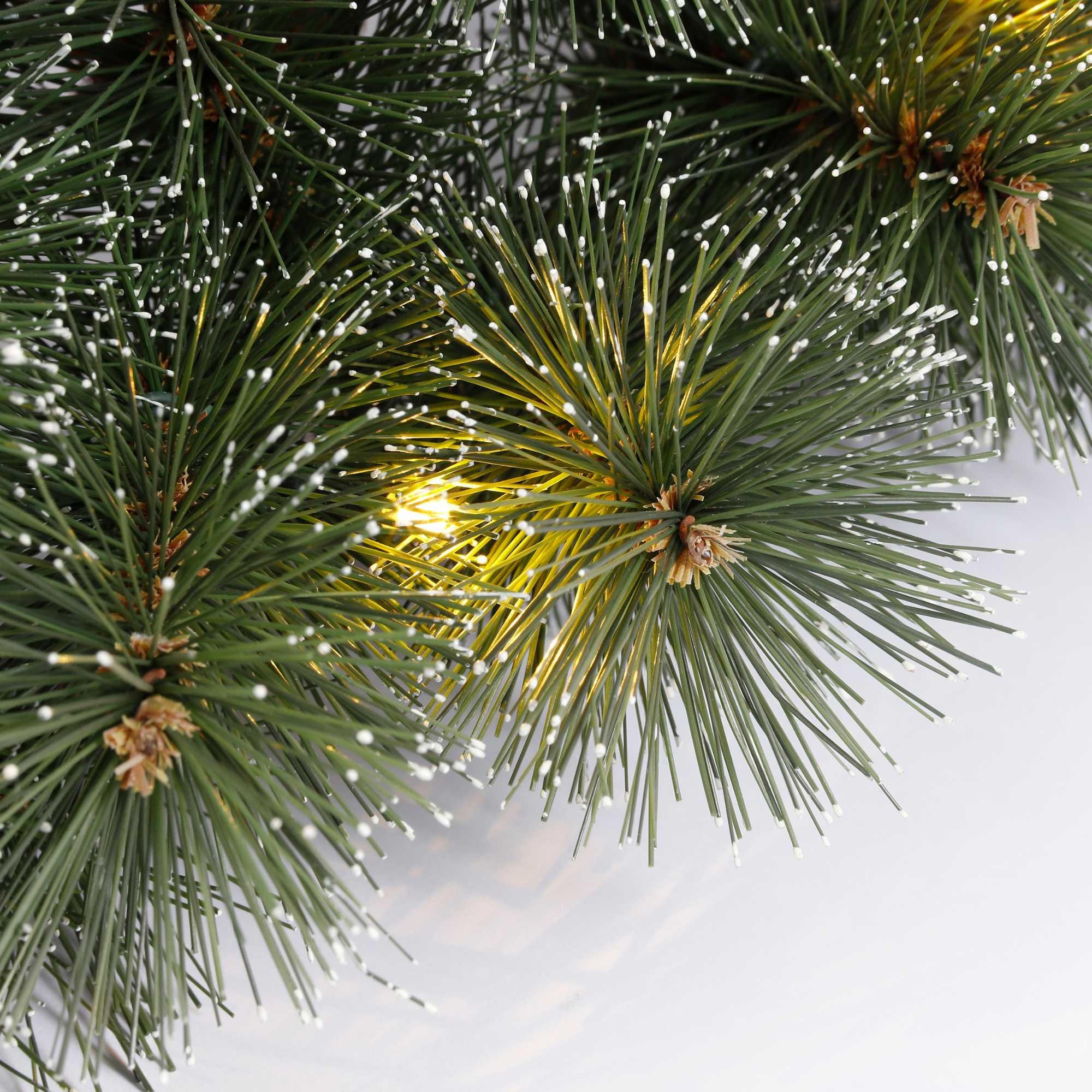 Glendon kerstkrans | groen met bevroren details & LED lampjes | 45cm