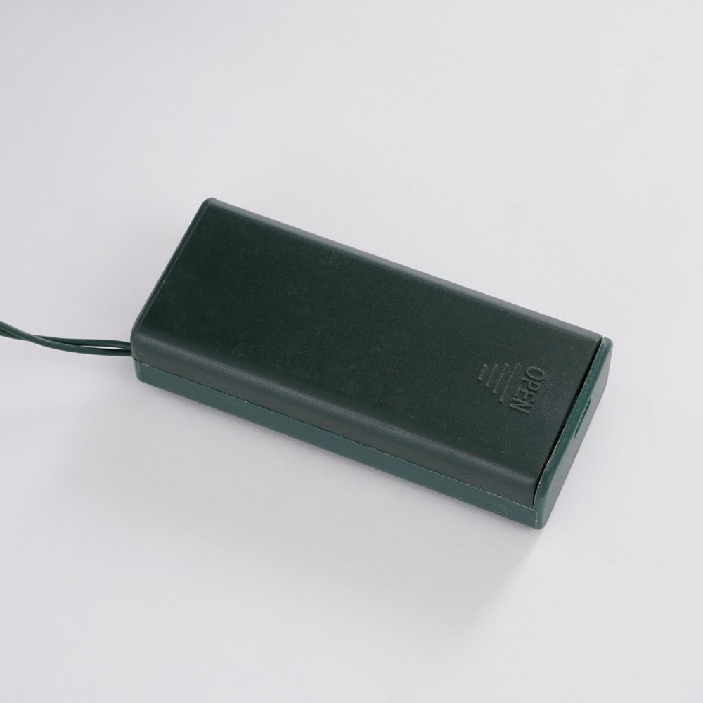 Glendon Potted kunstkerstboom 90xø51cm | groen met bevroren details & 30 LED lampjes