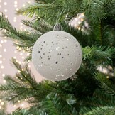 Gedecoreerde kerstbal ø8cm | onbreekbaar | sprankelend zilver