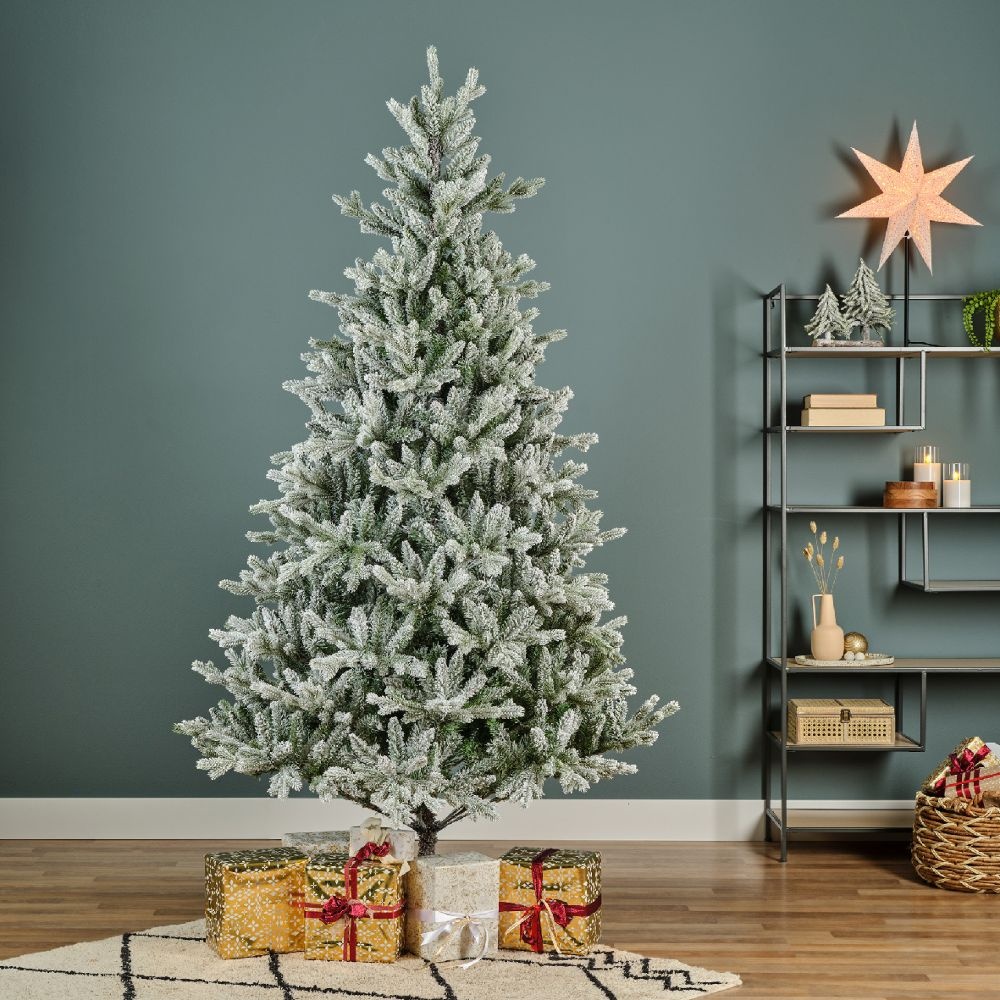 Allison Pine Snowy kunstkerstboom | wit/met sneeuw | 240cm