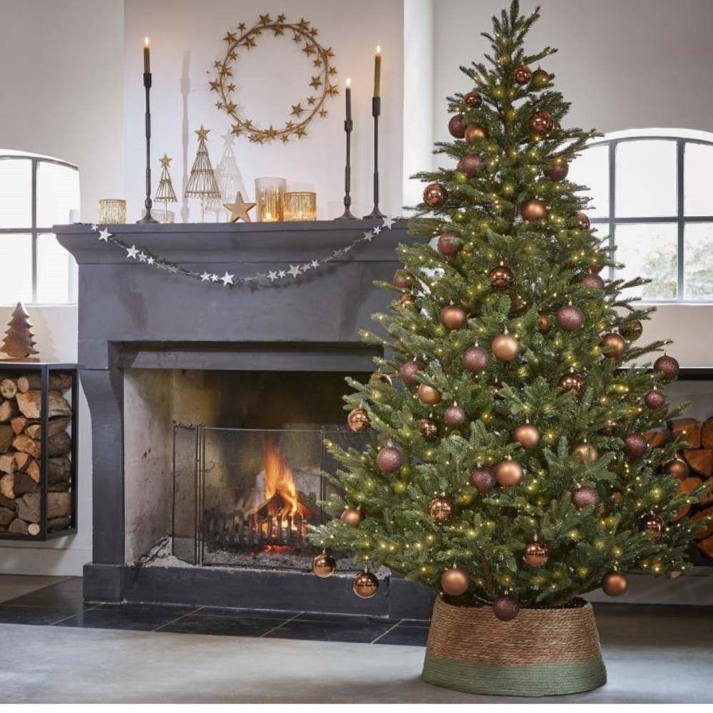 Frasier kunstkerstboom 120xø94cm | groen met 168 LED lampjes