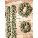 Creston kerstkrans incl. besjes en dennenappels | groen met bevroren details & LED lampjes | 60cm