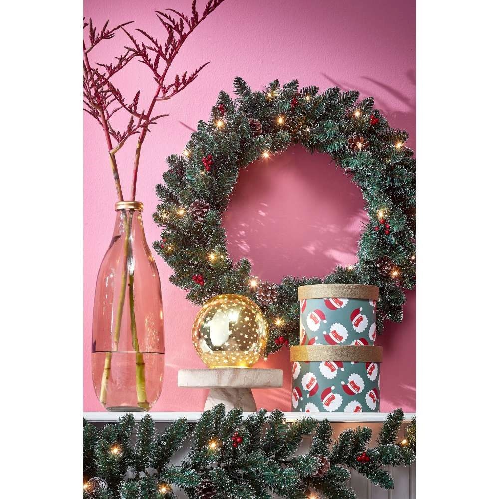 Creston Frosted kerstkrans incl. besjes en dennenappels | groen met bevroren details | 45cm