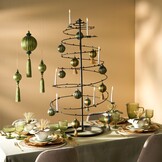 Kersthanger met groene hang kwast | 14cm