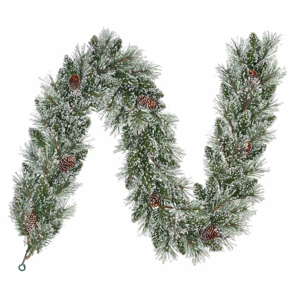 Vandans twee kerstguirlandes + krans 180xø60cm | bevroren details & dennenappels