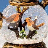 Sneeuwbol theepot met LED lampjes | goud/warm wit | 18cm