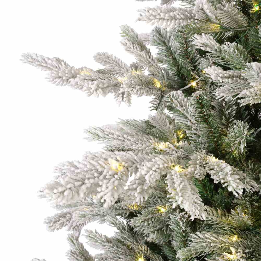Grandis Fir Snowy kunstkerstboom 210ø150cm | wit/met sneeuw met 550 LED lampjes