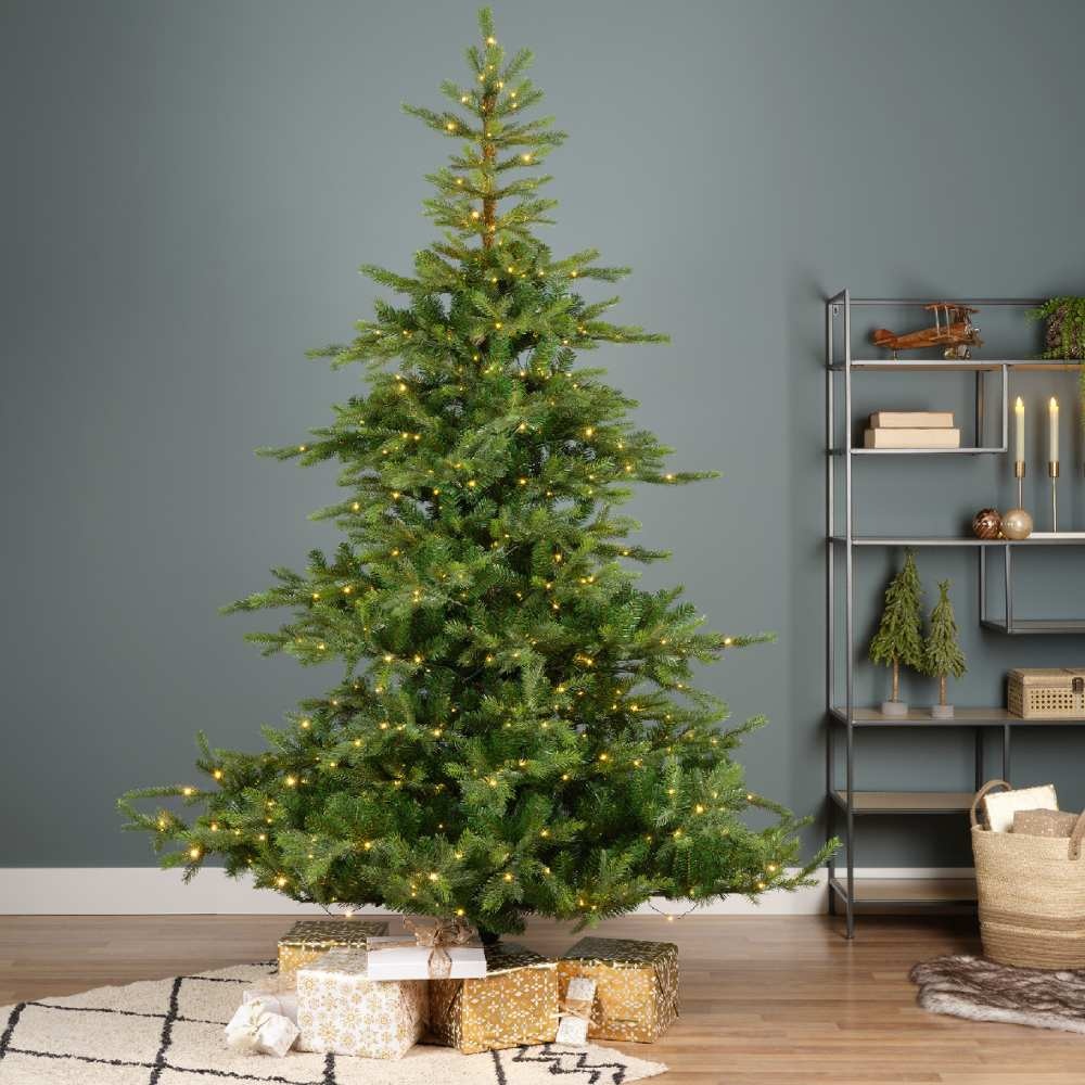 Grandis Fir kunstkerstboom 240ø162cm | groen met 700 LED lampjes